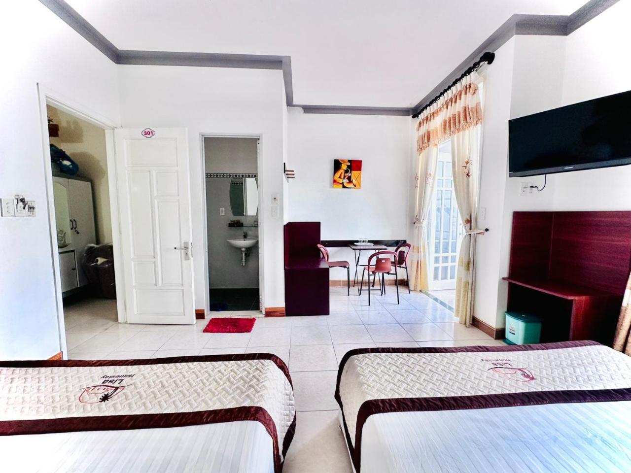 Lisa Homestay Hội An Extérieur photo